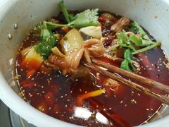 -晓彭肥肠鸡·泡椒鸡火锅(水木天地店)