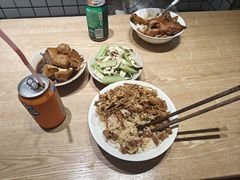 -红猪卤肉饭(大西洋美食城店)
