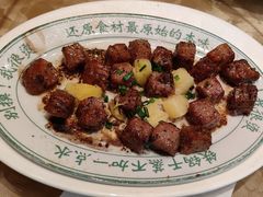 干蒸凤梨牛肉-朱记乳鸽王·非遗石岐乳鸽·全鸽宴(大兴旗舰店)