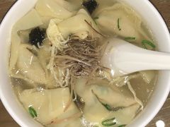 -笑来喜馄饨小笼工坊店(湖滨街店)