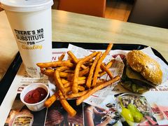 -The Habit Burger Grill 哈比特汉堡(复兴soho店)
