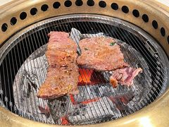 -蚂蚁洞·烤肉大营地(上海静安大悦城店)