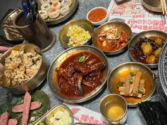 -草家酱蟹炭火烤肉店(珲春南路二店)