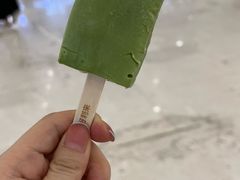 -好利来(上海长宁龙之梦店)