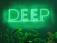 -DEEP·美式餐吧(五棵松华熙LIVE店)
