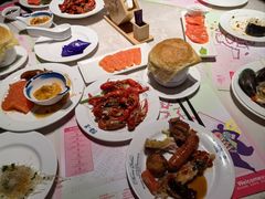 -四海一家自助餐(益田假日广场店)