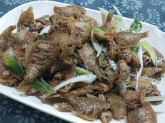椒盐旁波鱼-唔呶喔哩酒家(生产街店)
