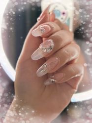 -U+nail优加专业美甲美睫