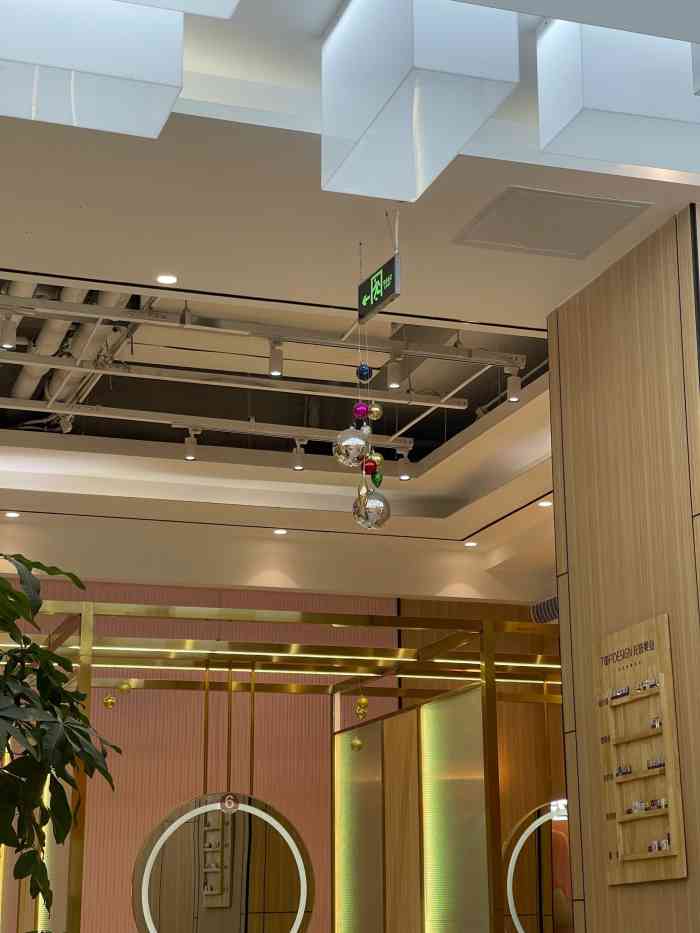 top托普美业(星河店)-"【项目】剪发之前听说10月份开业,拖了.