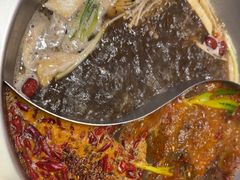 -沸炉重庆老火锅(军事博物馆店)