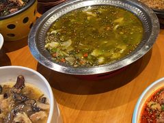 -有红鸡毛店·川菜(建设路店)