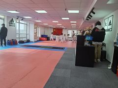 -adidas壹跆运动馆(世纪经贸大厦店)