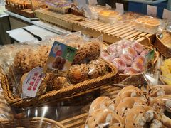 -万利隆·活力烘焙(人民路店)