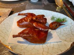 脆皮乳鸽-新荣记(BFC外滩金融中心店)