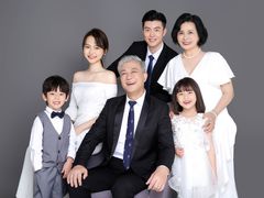 -iF摄影•全家福•证件照•形象照(南山店)
