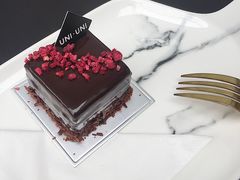 -UNI UNI(环亚凯瑟琳店)