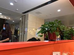 大堂-鸡遇虾煲干锅火锅(小寨金莎店)