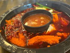 -黄潇洒老火锅(九眼桥宏济巷店)