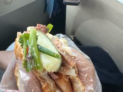 -Bánh Mì Huynh Hoa