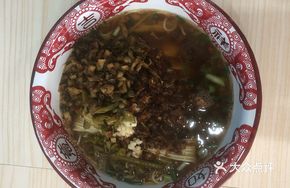 Braised Cabbage and Pork Meat Noodle Soup