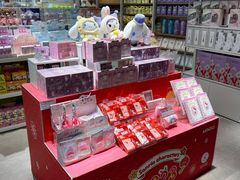 -名创优品(海珠乐峰广场店)