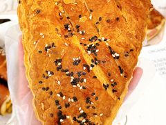 -HOT CRUSH趁热集合·现烤面包(上海环球港店)