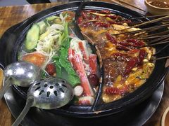 -灌县老妈砂锅串串香(万科红生活广场店)