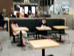 大堂-麦当劳(北京大兴机场二层国内到达(安检外)店)