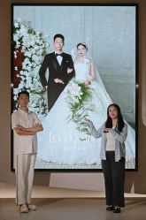 -乐派诗婚纱摄影