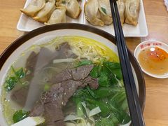 -小姜锅贴(凤凰街店)