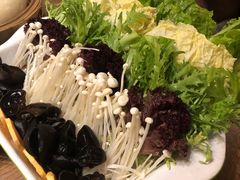 -拾味馆·浓鲜骨汤(光谷天地店)