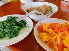 -爱的果实月嫂育婴师(世纪东方店)