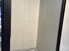 -百安居装修建材卖场(泰然店)