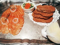 温热烟熏三文鱼-壳里西餐厅Coquille Seafood Bistro(蒙自路店)