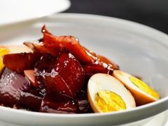咸蛋目鱼红烧肉-屋里厢上海菜馆