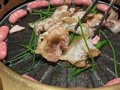 -蚂蚁洞·烤肉大营地(上海静安大悦城店)