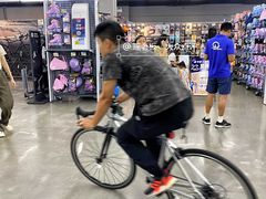 -迪卡侬(顺峰山店)