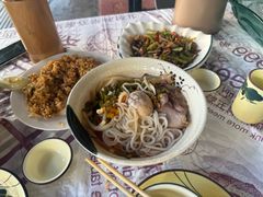 -刘姐啤酒鱼民族演艺餐厅(西街总店)