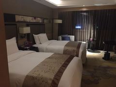 iphone_upload_pic-西安皇冠假日酒店·朱雀咖啡厅