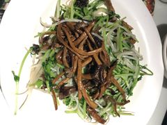 -新大咀港式茶餐厅(宝山万达店)