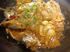 -锅老头海鲜铁锅炖