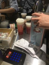-桃桃屿·潮牌酷银(世纪荟店)