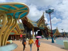 -七彩云南欢乐世界