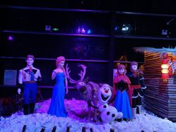 -圣名游乐城冰雪大世界
