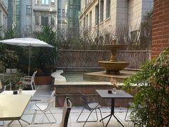 -潮一不贰·法式甜品·生日蛋糕·西式简餐(外滩店)