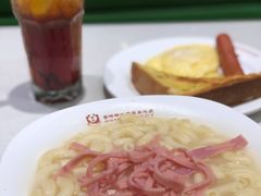 火腿通粉-香港新发烧腊茶餐厅(水围店)
