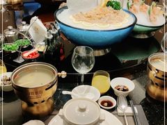 -半岛翡丽海鲜自助餐厅(观风亭店)