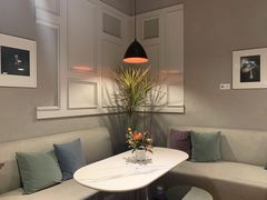 卡座-潮一不贰·法式甜品·生日蛋糕·西式简餐(外滩店)