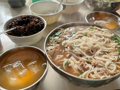 -正宗杨记普洱酸醋米线(总店)