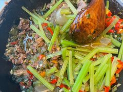 猫儿山的小黄牛-吃饭皇帝大(合生汇店)